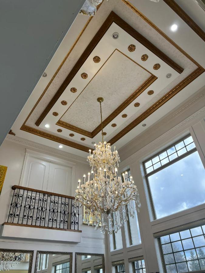 Empire Palace Hotel Surrey Eksteriør billede